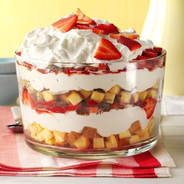 Strawberry Shortcake Trifle (per cup)